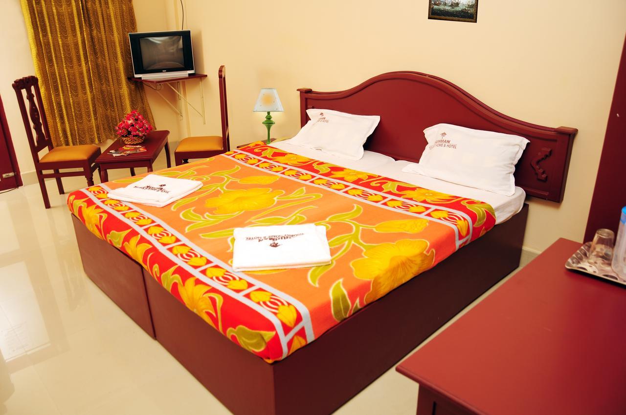 Hotel Nuhman Kondotty Bagian luar foto