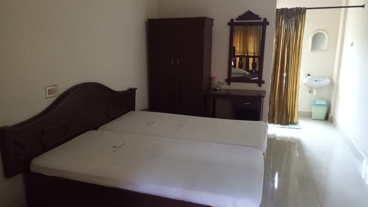 Hotel Nuhman Kondotty Bagian luar foto